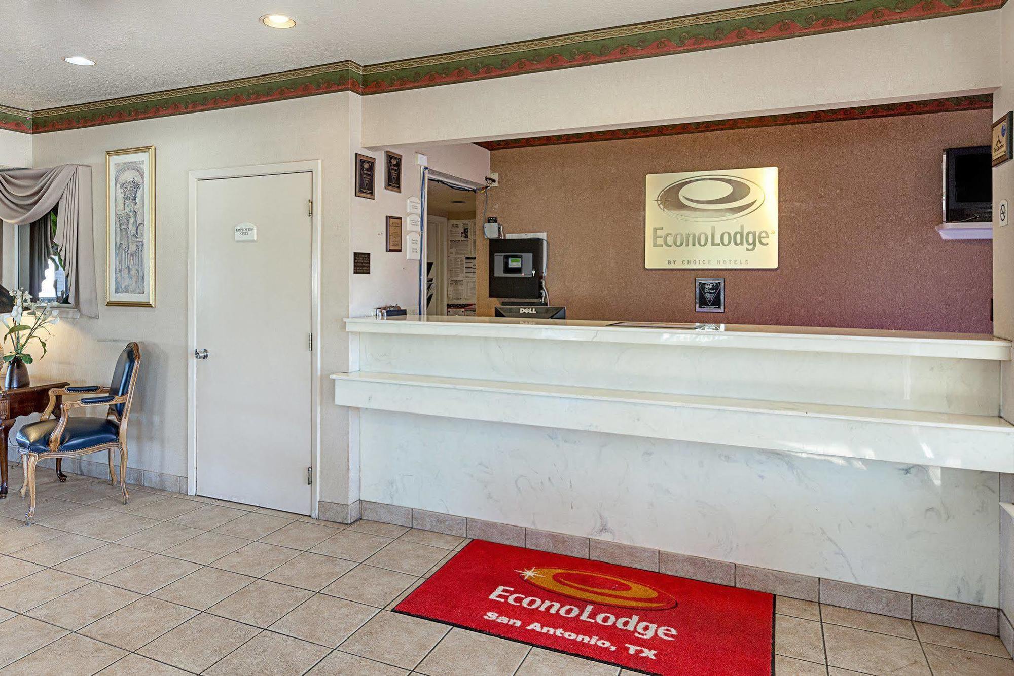Econo Lodge Downtown South Сан-Антонио Экстерьер фото