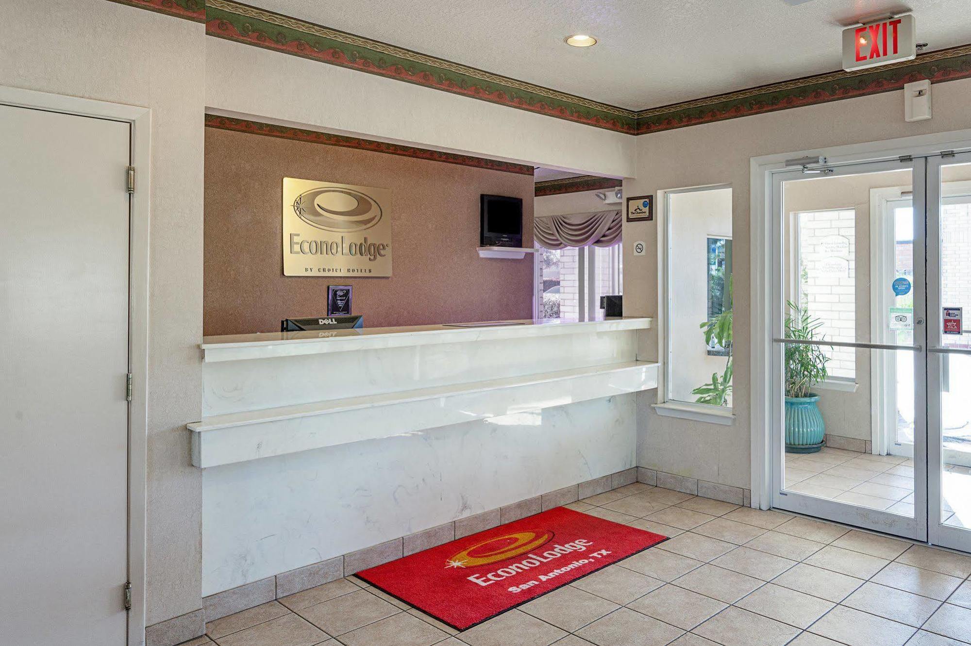 Econo Lodge Downtown South Сан-Антонио Экстерьер фото